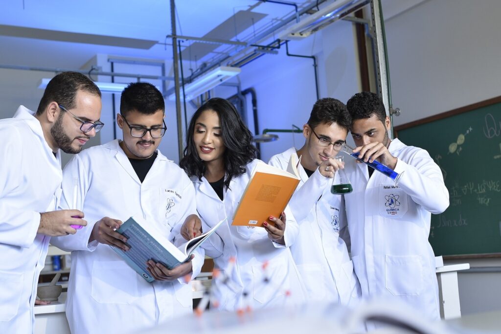 Sostegno alla ricerca scientifica con oltre 400mila euro investiti da Fondazione Caript